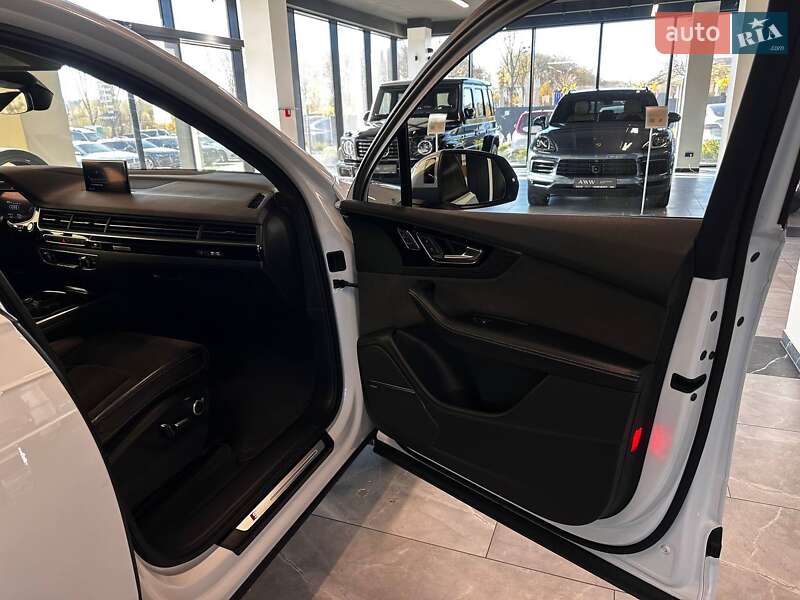 Позашляховик / Кросовер Audi Q7 2016 в Львові фото 33 Позашляховик / Кросовер Audi Q7 2016 в Львові