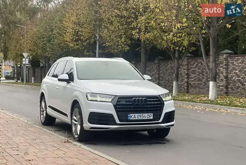 Внедорожник / Кроссовер Audi Q7 2016 в Ивано-Франковске