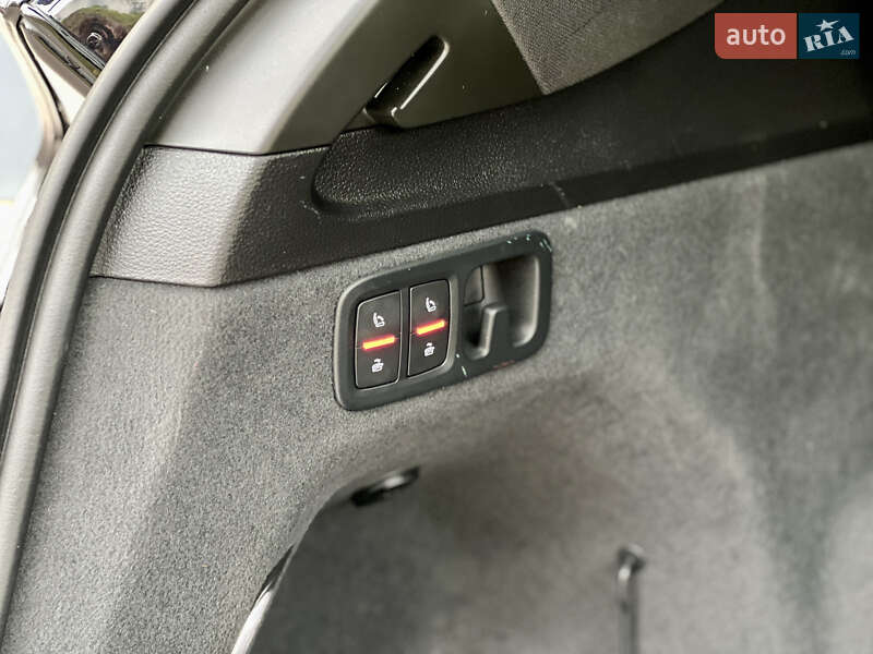 Внедорожник / Кроссовер Audi Q7 2016 в Ровно