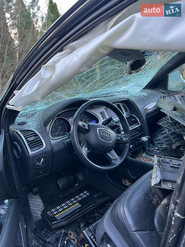 Позашляховик / Кросовер Audi Q7 2014 в Сколе