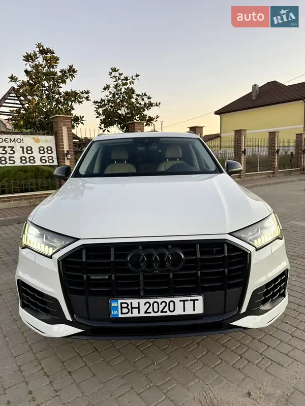 Audi Q7 2020 VIN WAUZZZ4M8MD008082 фото оголошення 5 з 49