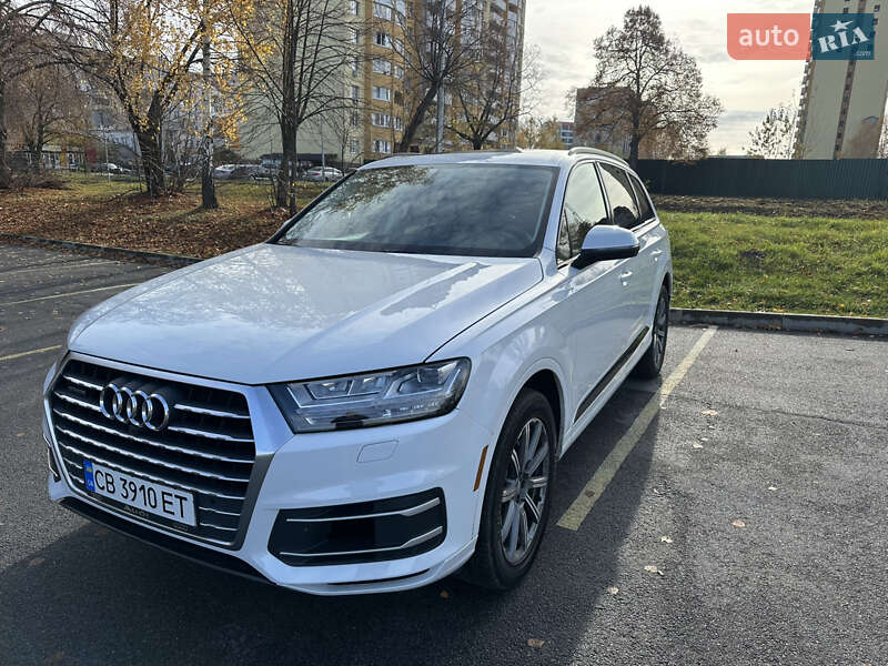 Позашляховик / Кросовер Audi Q7 2019 в Чернігові
