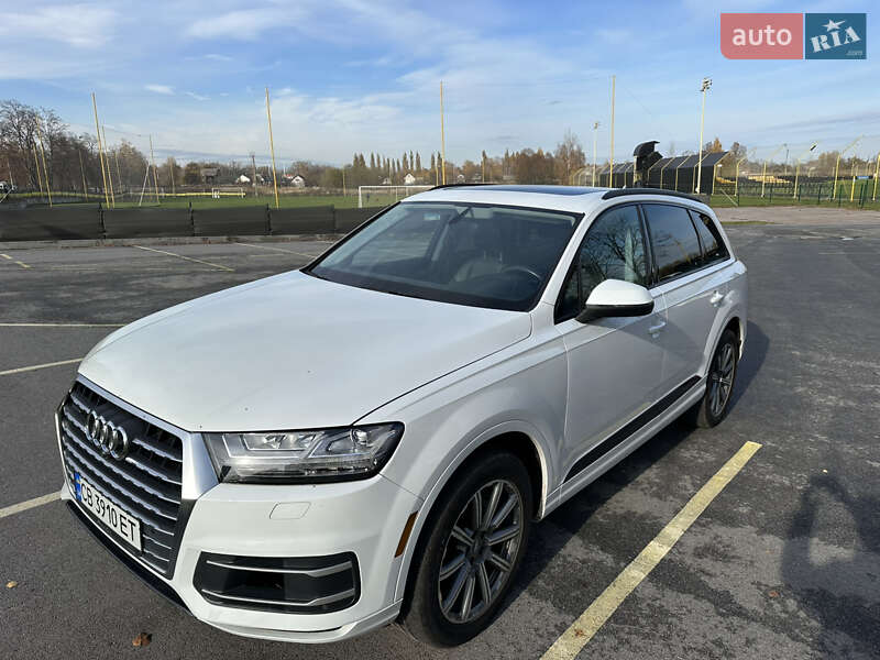 Позашляховик / Кросовер Audi Q7 2019 в Чернігові