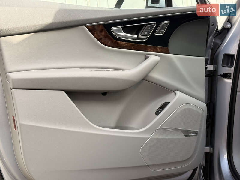 Внедорожник / Кроссовер Audi Q7 2018 в Киеве