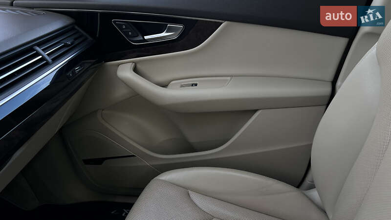 Позашляховик / Кросовер Audi Q7 2017 в Львові фото 22 Позашляховик / Кросовер Audi Q7 2017 в Львові