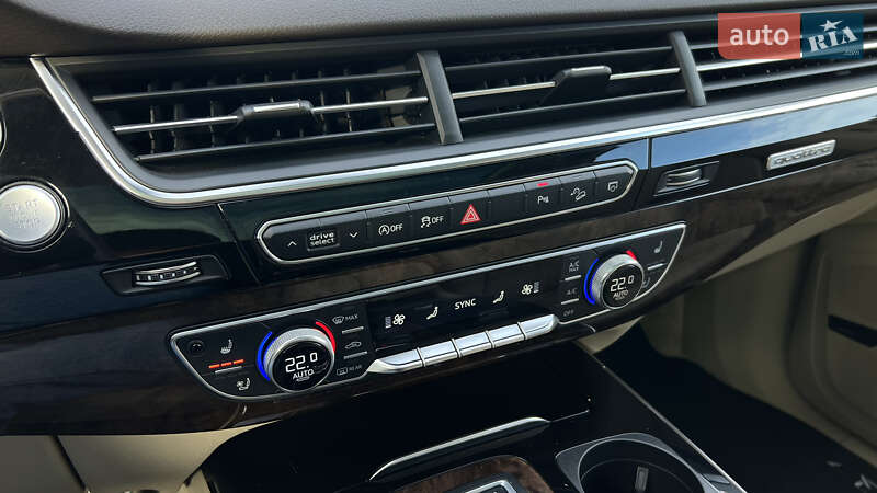 Позашляховик / Кросовер Audi Q7 2017 в Львові фото 16 Позашляховик / Кросовер Audi Q7 2017 в Львові