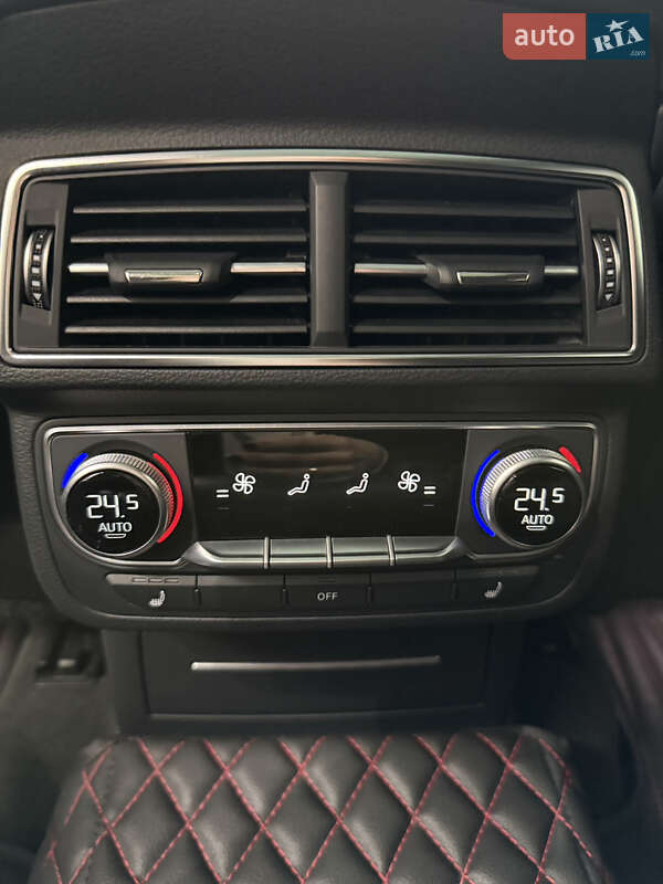 Позашляховик / Кросовер Audi Q7 2017 в Львові