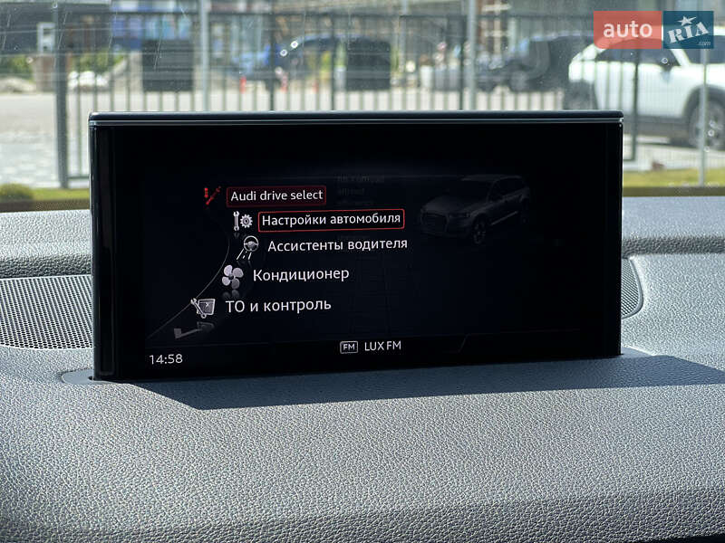 Позашляховик / Кросовер Audi Q7 2017 в Ужгороді