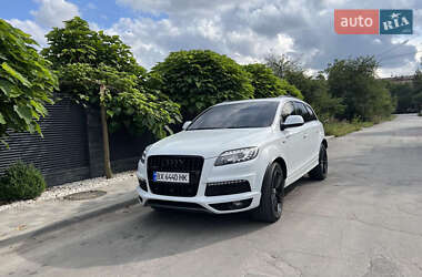 Позашляховик / Кросовер Audi Q7 2015 в Хмельницькому