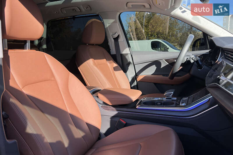 Внедорожник / Кроссовер Audi Q7 2023 в Львове
