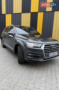 Внедорожник / Кроссовер Audi Q7 2016 в Баре