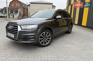 Внедорожник / Кроссовер Audi Q7 2016 в Баре