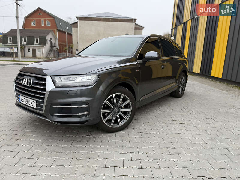 Внедорожник / Кроссовер Audi Q7 2016 в Баре