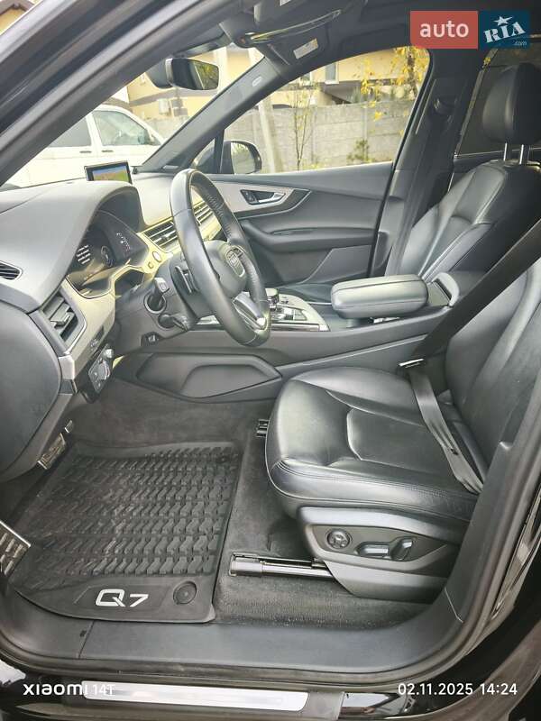 Позашляховик / Кросовер Audi Q7 2019 в Києві
