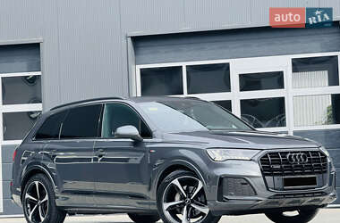 Внедорожник / Кроссовер Audi Q7 2020 в Мукачево