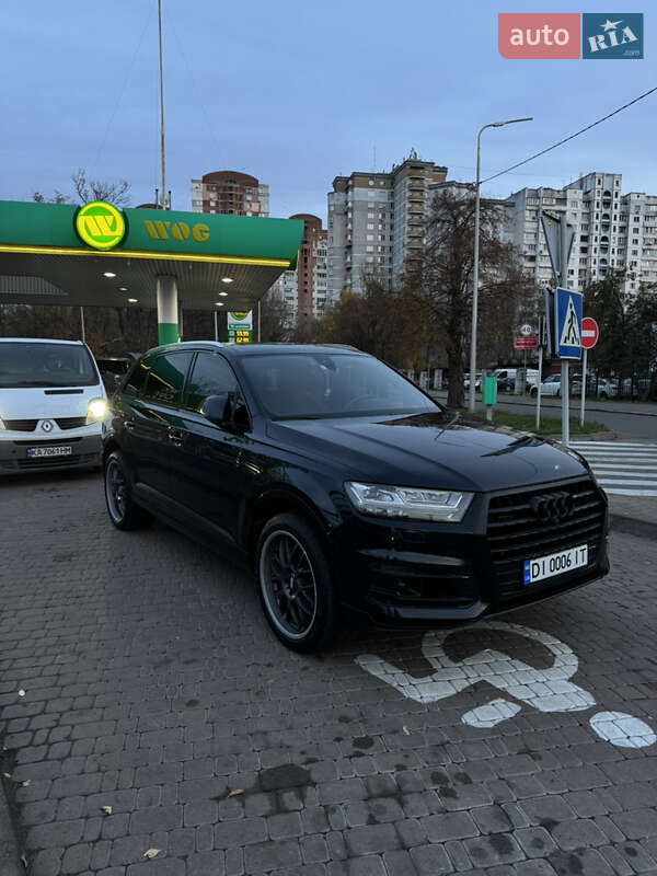 Позашляховик / Кросовер Audi Q7 2016 в Києві фото 10 Позашляховик / Кросовер Audi Q7 2016 в Києві