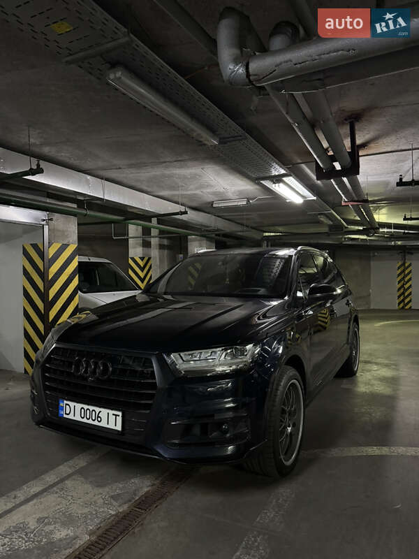 Позашляховик / Кросовер Audi Q7 2016 в Києві фото 31 Позашляховик / Кросовер Audi Q7 2016 в Києві