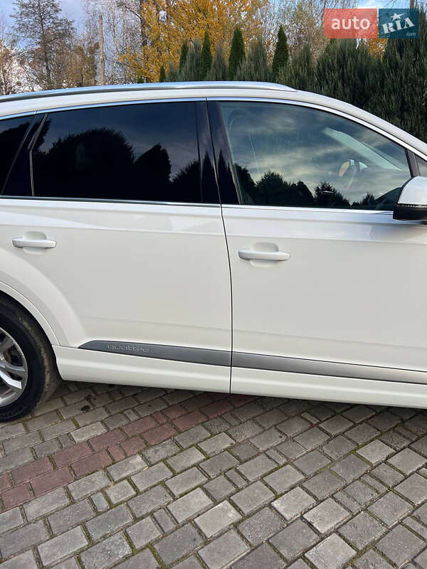 Позашляховик / Кросовер Audi Q7 2016 в Львові