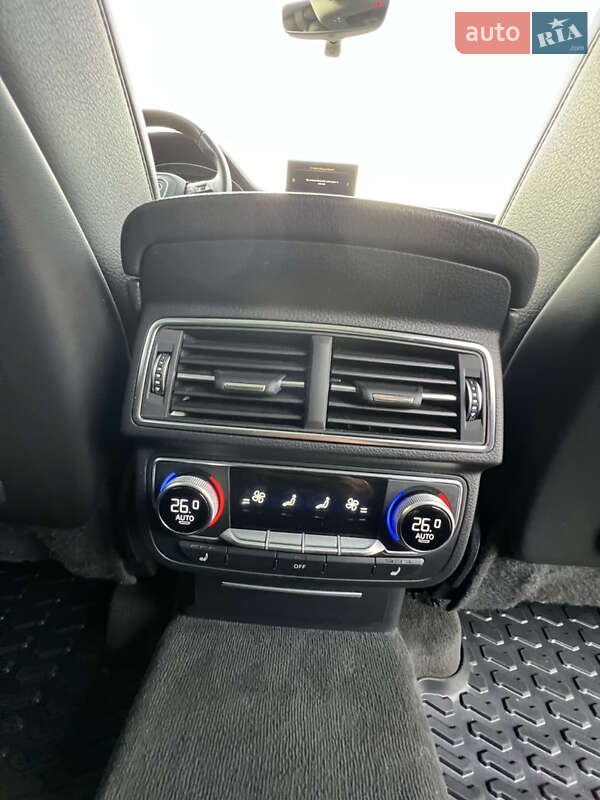 Внедорожник / Кроссовер Audi Q7 2017 в Рахове