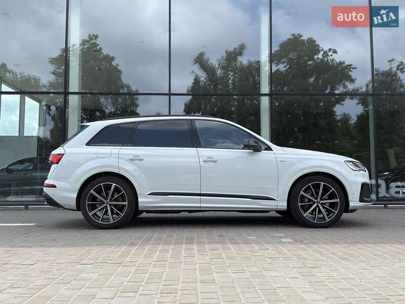 Позашляховик / Кросовер Audi Q7 2020 в Одесі
