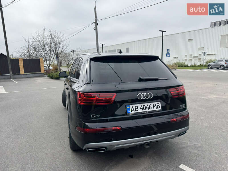 Позашляховик / Кросовер Audi Q7 2018 в Вінниці