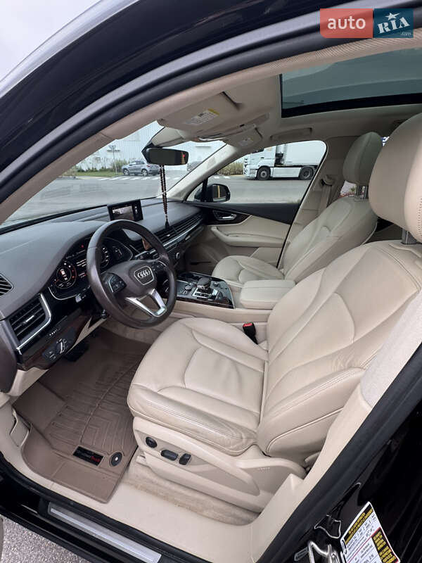 Позашляховик / Кросовер Audi Q7 2018 в Вінниці