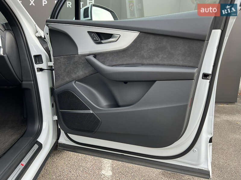 Позашляховик / Кросовер Audi Q7 2022 в Львові фото 38 Позашляховик / Кросовер Audi Q7 2022 в Львові