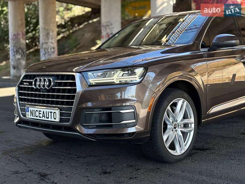 Audi Q7 2016