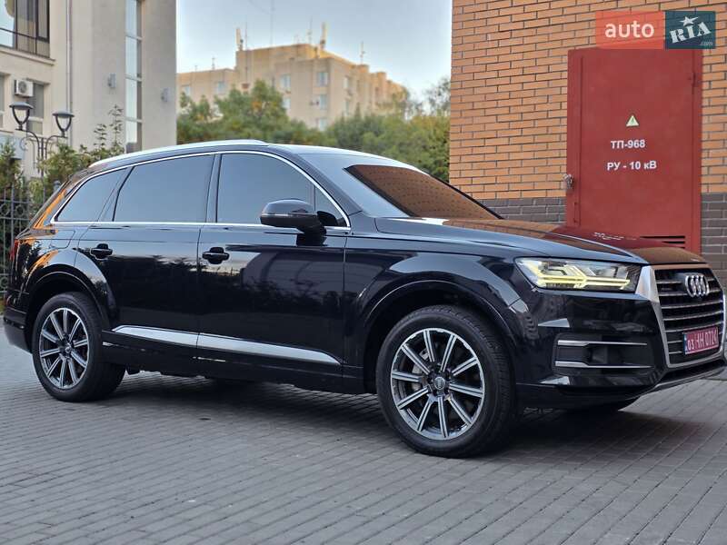 Позашляховик / Кросовер Audi Q7 2016 в Черкасах фото 8 Позашляховик / Кросовер Audi Q7 2016 в Черкасах