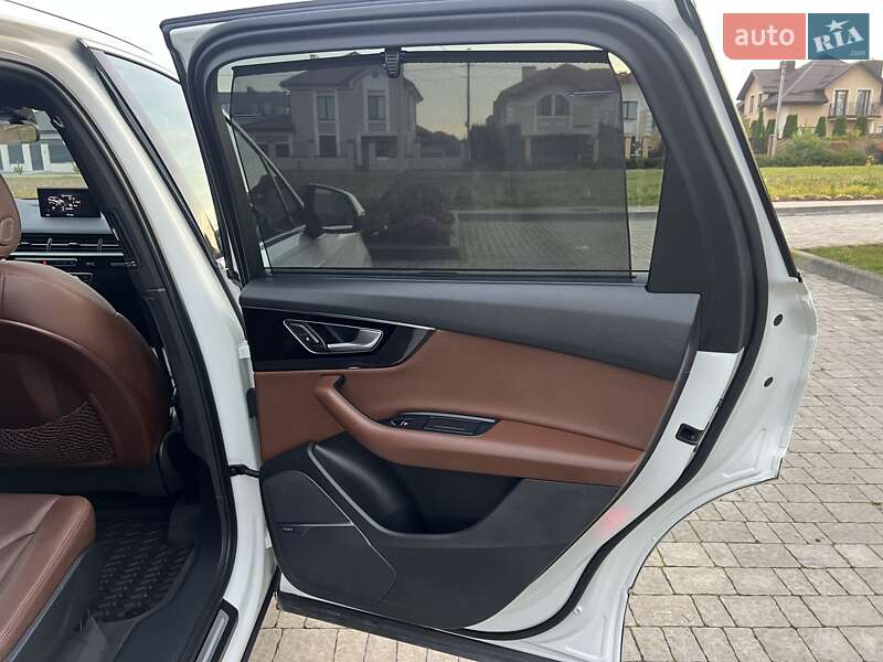 Внедорожник / Кроссовер Audi Q7 2017 в Ровно фото 60 Внедорожник / Кроссовер Audi Q7 2017 в Ровно