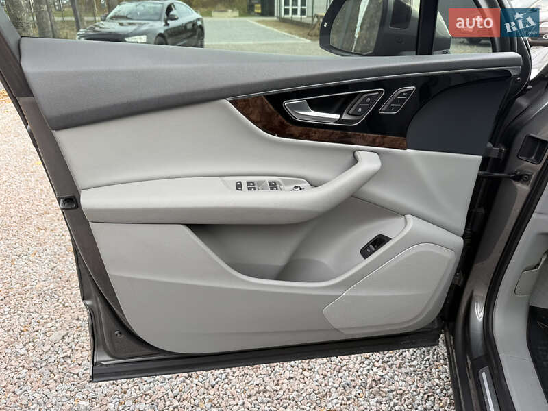 Позашляховик / Кросовер Audi Q7 2016 в Стрию фото 36 Позашляховик / Кросовер Audi Q7 2016 в Стрию