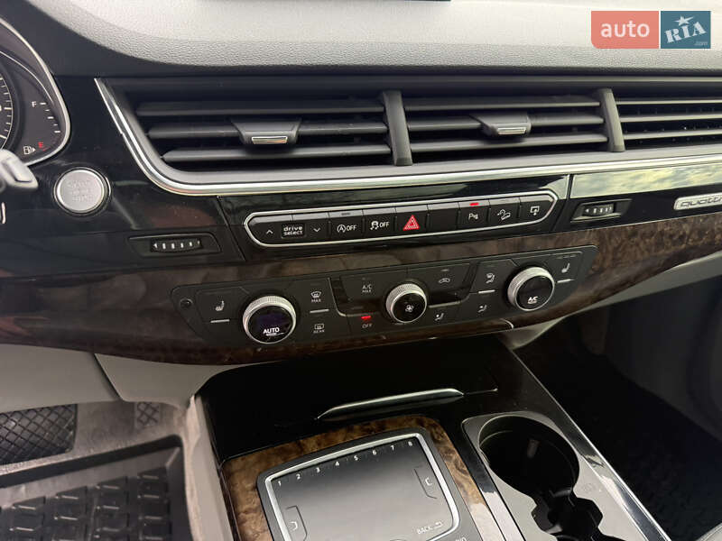 Позашляховик / Кросовер Audi Q7 2016 в Стрию фото 49 Позашляховик / Кросовер Audi Q7 2016 в Стрию