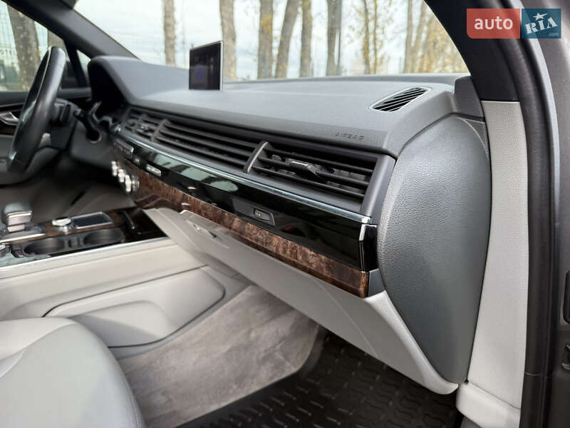Позашляховик / Кросовер Audi Q7 2016 в Стрию фото 68 Позашляховик / Кросовер Audi Q7 2016 в Стрию