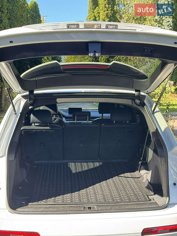 Внедорожник / Кроссовер Audi Q7 2017 в Ровно фото 19 Внедорожник / Кроссовер Audi Q7 2017 в Ровно