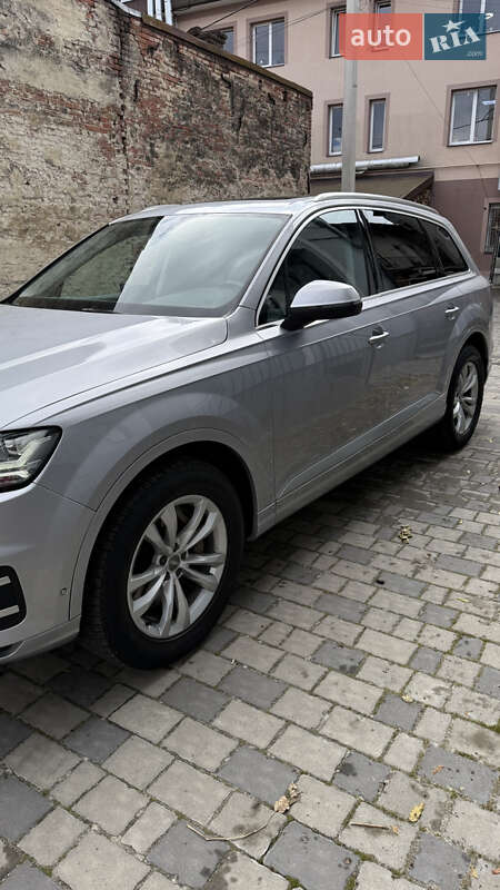 Позашляховик / Кросовер Audi Q7 2017 в Коломиї