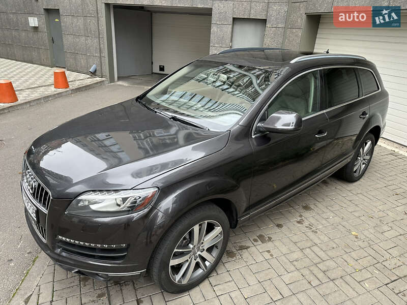 Внедорожник / Кроссовер Audi Q7 2015 в Киеве