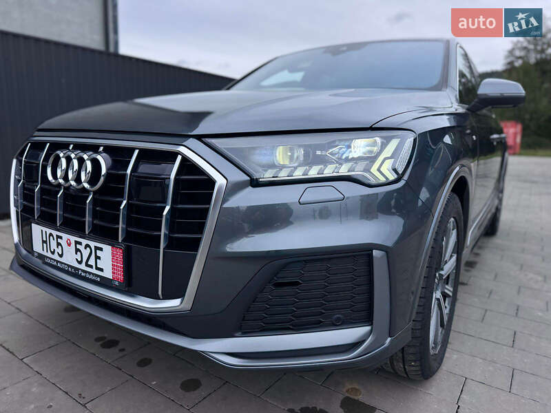 Позашляховик / Кросовер Audi Q7 2022 в Тячеві