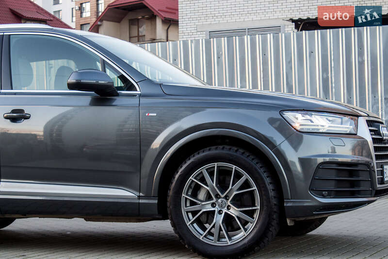 Позашляховик / Кросовер Audi Q7 2018 в Львові фото 28 Позашляховик / Кросовер Audi Q7 2018 в Львові