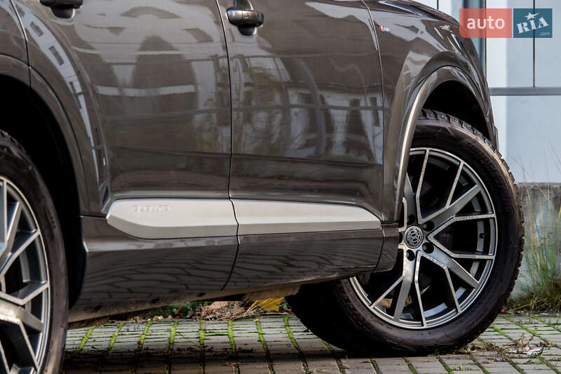 Позашляховик / Кросовер Audi Q7 2018 в Львові фото 42 Позашляховик / Кросовер Audi Q7 2018 в Львові