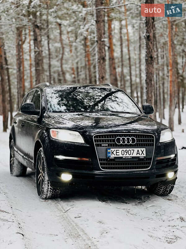 Позашляховик / Кросовер Audi Q7 2007 в Дніпрі