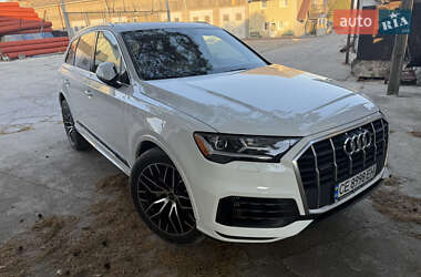 Позашляховик / Кросовер Audi Q7 2021 в Чернівцях