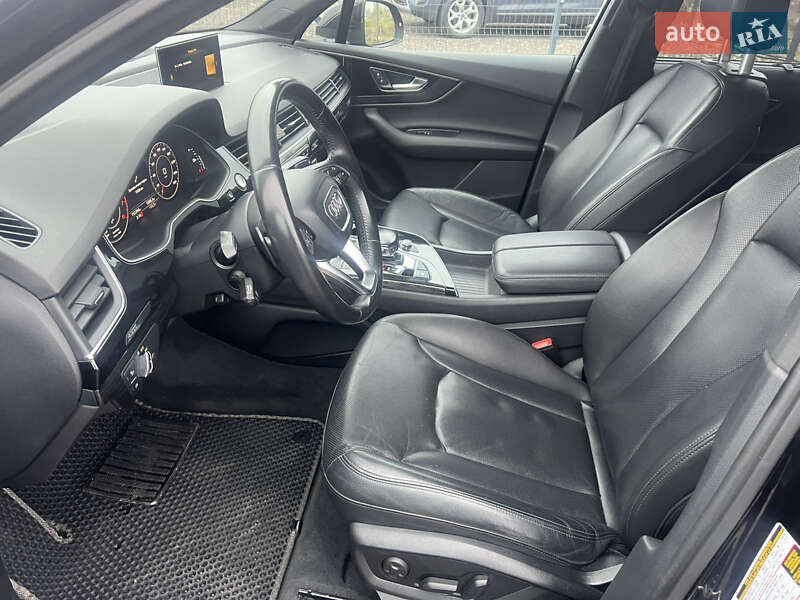 Внедорожник / Кроссовер Audi Q7 2016 в Киеве