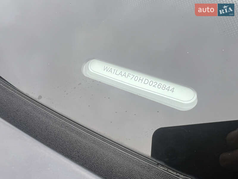 Внедорожник / Кроссовер Audi Q7 2016 в Киеве