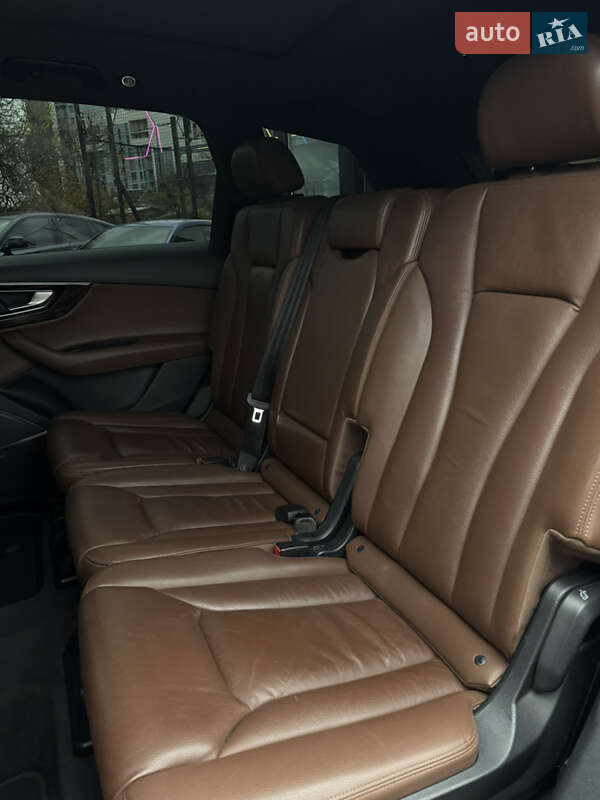 Внедорожник / Кроссовер Audi Q7 2017 в Львове