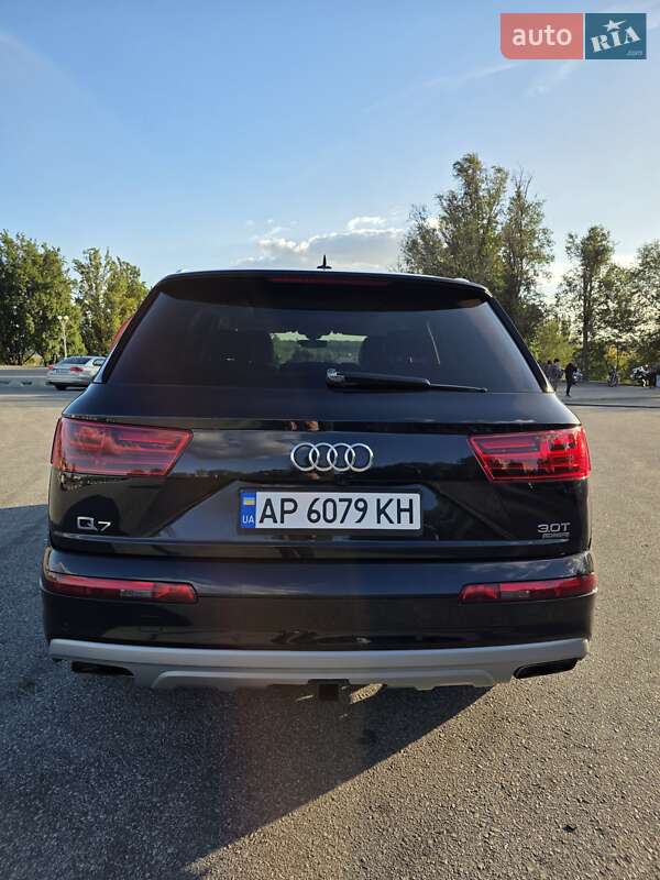Внедорожник / Кроссовер Audi Q7 2017 в Запорожье