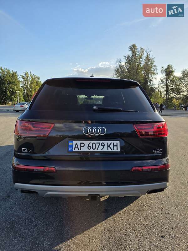 Внедорожник / Кроссовер Audi Q7 2017 в Запорожье
