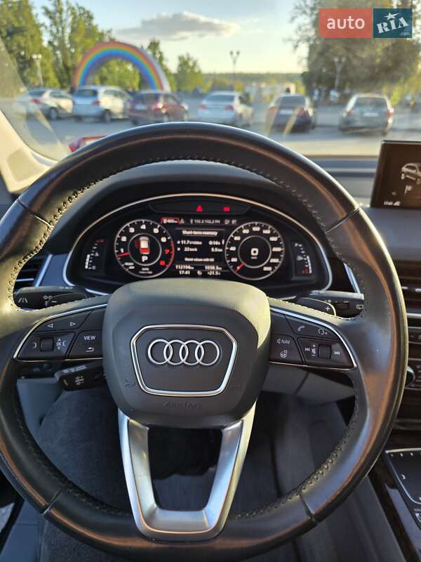 Внедорожник / Кроссовер Audi Q7 2017 в Запорожье