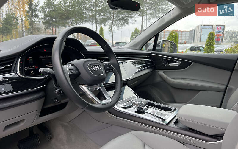 Внедорожник / Кроссовер Audi Q7 2022 в Львове