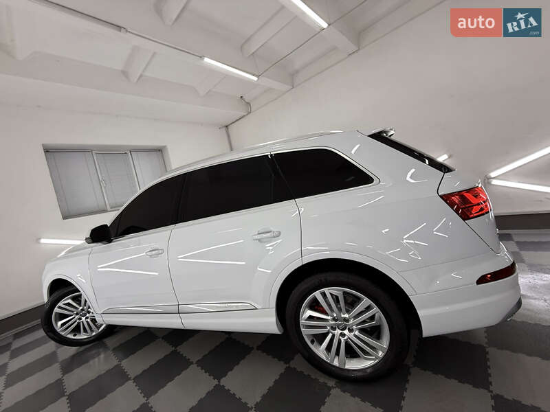 Внедорожник / Кроссовер Audi Q7 2018 в Трускавце