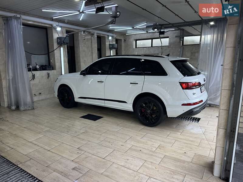 Позашляховик / Кросовер Audi Q7 2020 в Одесі